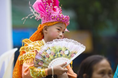 Chiangmai, Tayland-Mart 30:Poi seslendirdi uzun Festivali, geleneksel