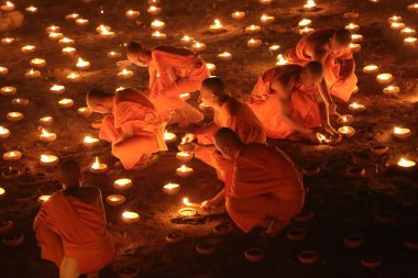 Chiang Mai Tayland-Şubat 14: Vesak Day.Traditional Budist