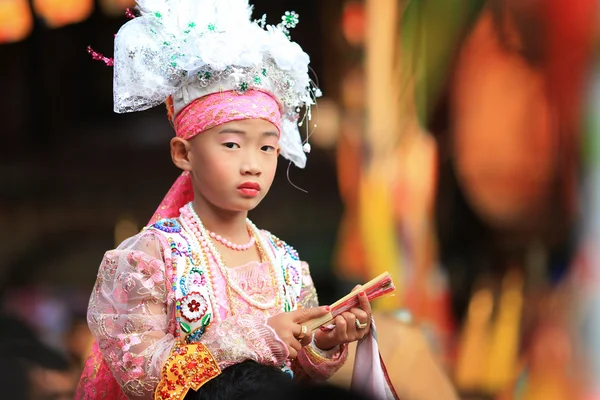 チェンマイ、タイ 3 月 30:Poi 歌ったの長いお祭り、伝統的な — ストック写真