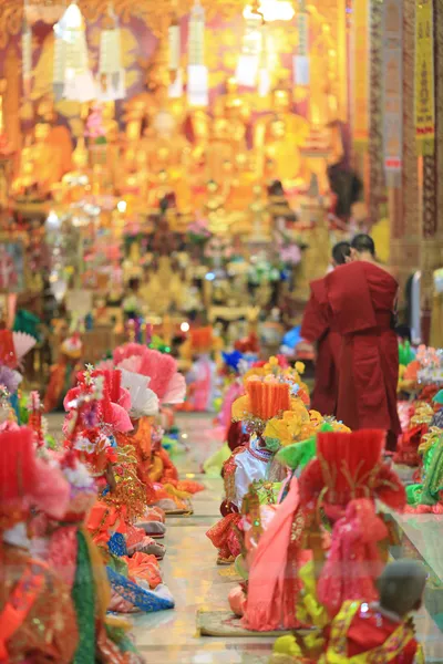 Chiangmai, Thailand-mars 30:Poi sjöng lång festival, traditionell — Stockfoto