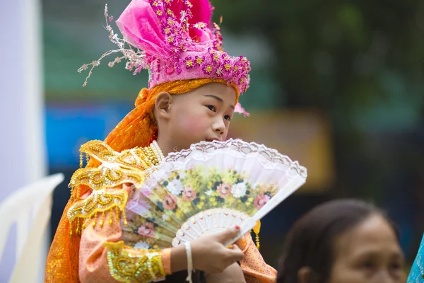 Chiangmai, Thailand-mars 30:Poi sjöng lång festival, traditionell — Stockfoto