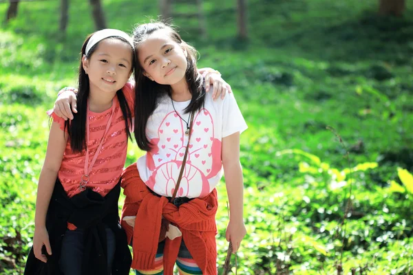 Hermanas. — Foto de Stock