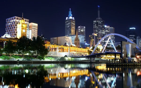 Secţia Southbank din Melbourne noaptea — Fotografie, imagine de stoc