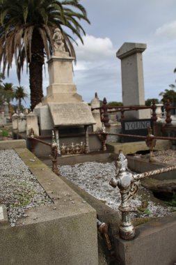 mezarlığı mezar görüntüleri