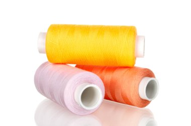 parlak bobin iplik üzerinde beyaz izole