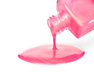 Beyaz arka planda pembe oje