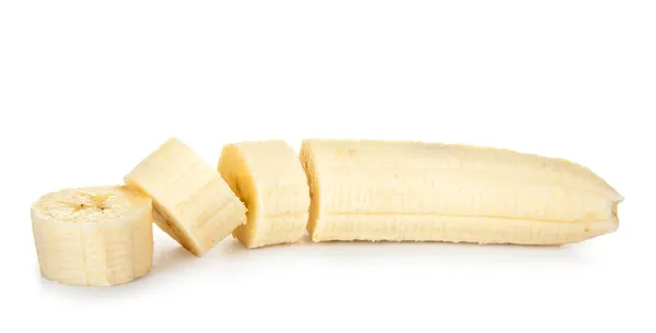 Banana fatiada isolada em branco — Fotografia de Stock
