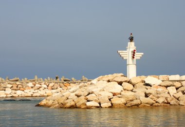 taş dalgakıran ve deniz feneri