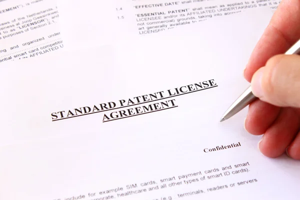 Acuerdo de licenciatario de patentes —  Fotos de Stock