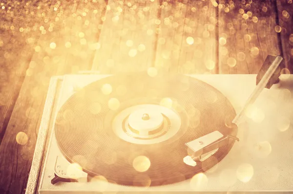 Vintage record player. vintage gramophone. — Stock Photo, Image