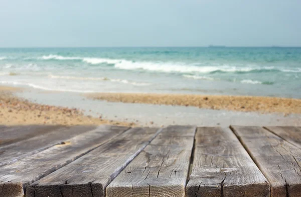 Deck com paisagem de praia — Fotografia de Stock