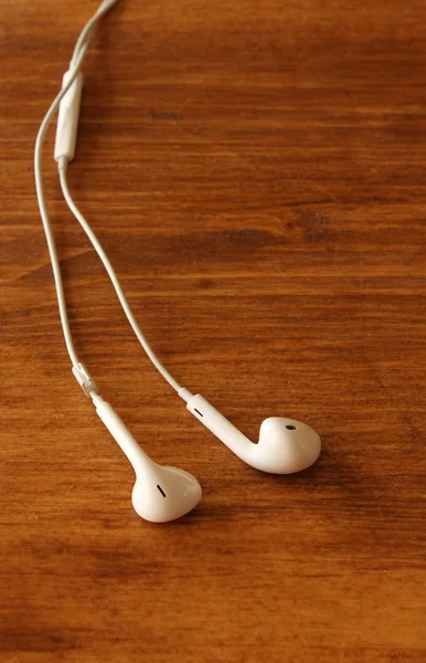 Auriculares blancos — Foto de Stock