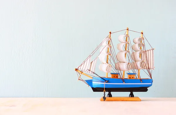 木制船玩具模型 — 图库照片