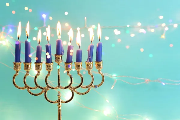 Εικόνα Από Εβραϊκές Διακοπές Hanukkah Μενόρα Παραδοσιακά Κηροπήγια Και Κεριά — Φωτογραφία Αρχείου