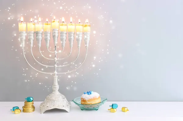 Menorah Geleneksel Şamdan Donut Mumlarla Yahudi Bayramı Hanuka Arkaplanının Dini — Stok fotoğraf