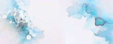 Sanatsal mürekkep arkaplanındaki mavi ortanca çiçeklerinin yaratıcı görüntüsü. Kopyalama alanı olan üst görünüm