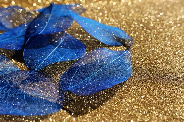 Abstract Image Transparent Leaves Glitter Golden Background — Stockfoto