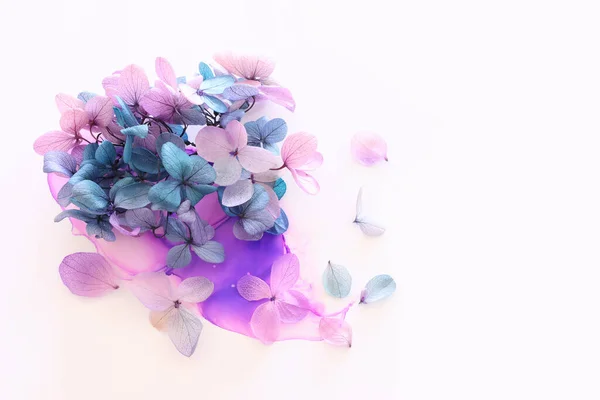 Image Créative Fleurs Hortensia Rose Turquoise Sur Fond Encre Artistique — Photo