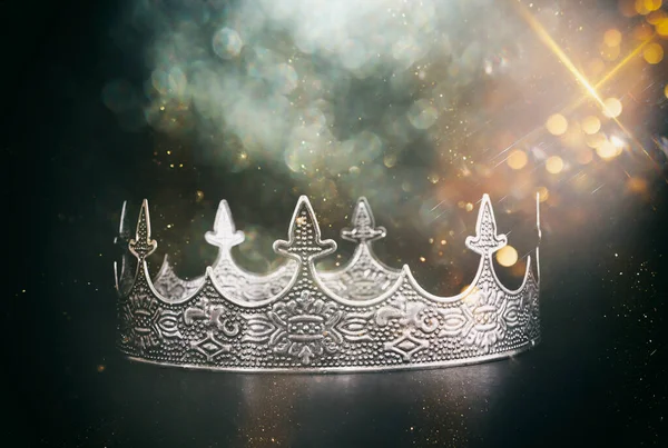 Low Key Image Beautiful Queen King Crown Dark Background Fantasy — Stock Photo, Image