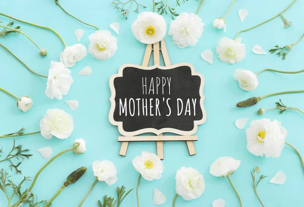 Mother Day Concept White Flowers Blue Pastel Background — Stock Photo, Image