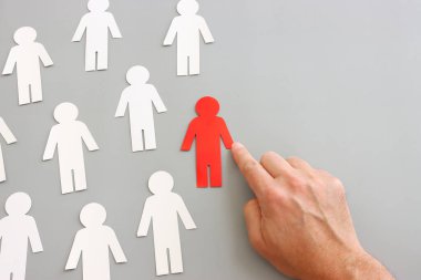 İnsan figürleri, insan kaynakları ve yönetim kavramının iş konsepti
