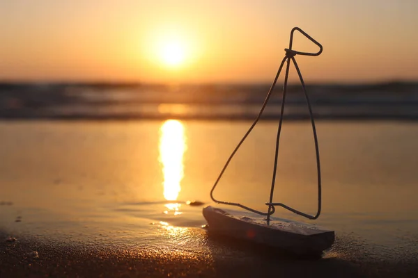 Small Wooden Boat Beach Summer Sunset — Stock Photo, Image