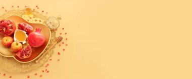 Rosh hashanah (Yahudi Yeni Yıl Tatili) konsepti. Geleneksel semboller