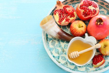 Rosh hashanah (Yahudi Yeni Yıl Tatili) konsepti. Geleneksel semboller
