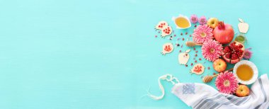 Rosh hashanah (Yahudi Yeni Yıl Tatili) konsepti. Geleneksel semboller