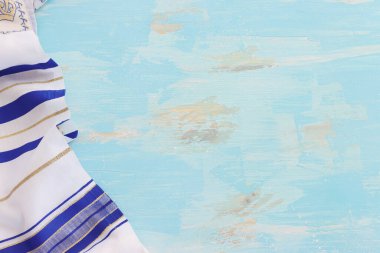 Beyaz dua talitesinin dini imgesi. Rosh hashanah (Yahudi Yeni Yıl Tatili), Şabat ve Yom kippur kavramı