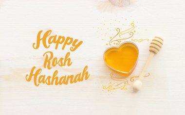 Rosh hashanah (Yahudi bayramı) konsepti - geleneksel bal bayramı sembolü