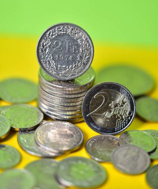 Bir İsviçre frangı para.