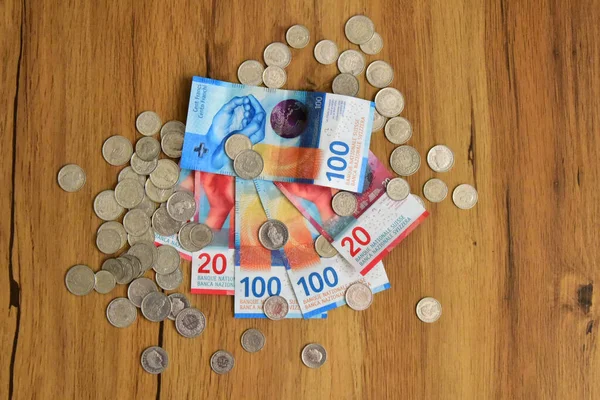 Monedas Dinero Suizo Con Billete —  Fotos de Stock