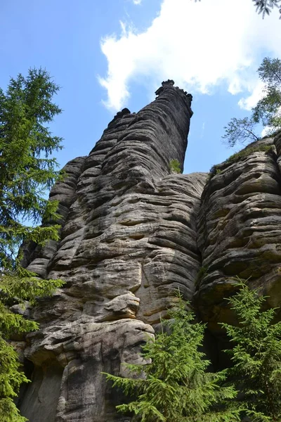 Yüksek rock Adrszpach Teplice Rocks park Çek Cumhuriyeti Broumov dağlık bölgedeki manzara