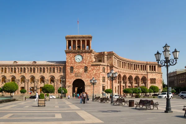 Hraparak, hlavní náměstí v Jerevanu. Celkový pohled. — Stock fotografie
