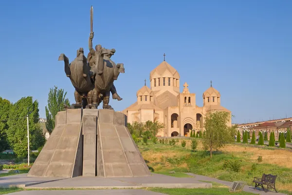 Cathedral and monument to commander Andranik, Yerevan — Stock Photo, Image