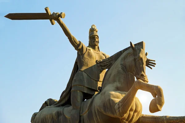 anıt vardan mamikonyan. Ermenistan