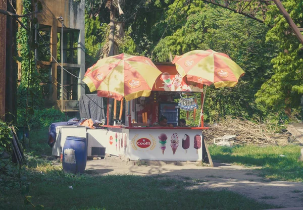 Drinks Kiosk Jungle Hot Sunny Day Alipur Zoological Garden Kolkata — Fotografia de Stock