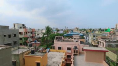 Kolkata şehrinin Skyline manzarası. Yüksek bir binadan manzara manzarası. Kolkata Hindistan Güney Asya Pasifik 18 Nisan 2022