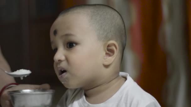 Happy Cute Baby Eating Food Head Shoulder Shot Close — Αρχείο Βίντεο