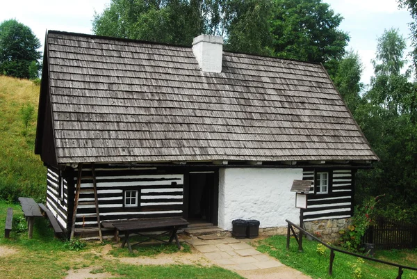 A velha casa de campo — Fotografia de Stock