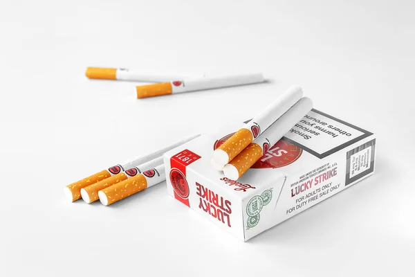 Lucky Strike Pack Cigarettes Lucky Strike Cigarettes British American Tobacco — Photo