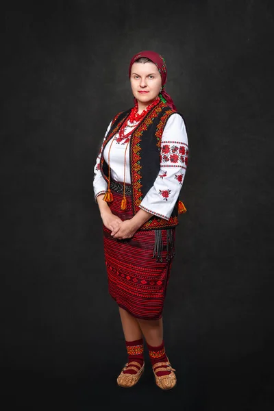 Woman Ethnic Costume Ukrainian National Embroidered Dress Beautiful Adult European — Stock Photo, Image