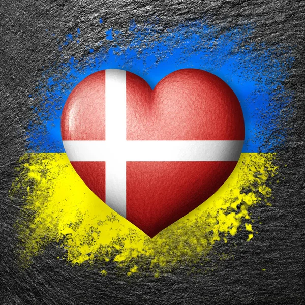 Flaggor Från Ukraina Och Danmark Flagga Hjärta Bakgrunden Flaggan Ukraina — Stockfoto