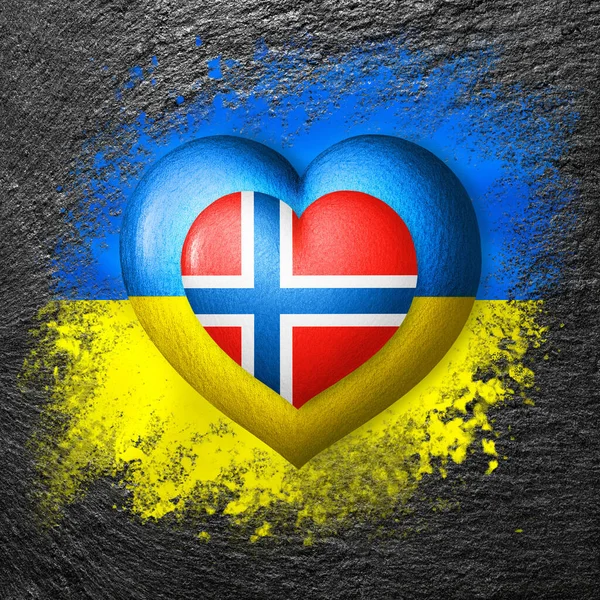 Flagi Ukrainy Norwegii Dwa Serca Kolorach Flag Malowane Kamieniu Koncepcja — Zdjęcie stockowe