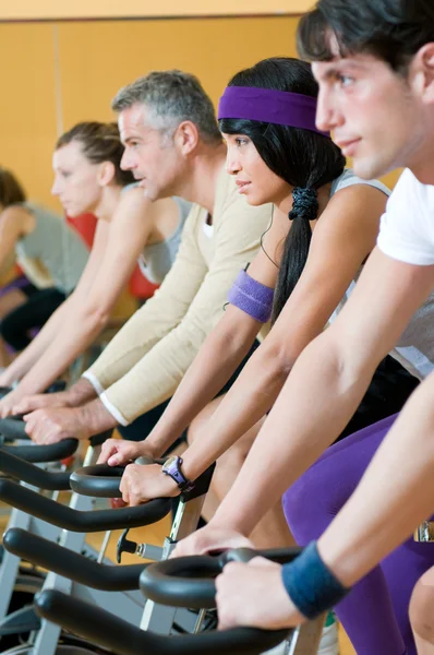 Spinning excercise group — Stock Photo, Image