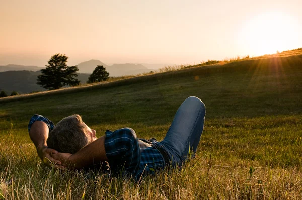 Relajarse al aire libre — Foto de Stock