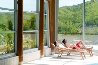 Spa merkezinde relax