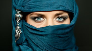 Arabic girl glance clipart