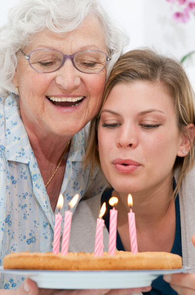 День рождения с бабушкой
